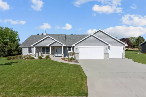 243 N FRIENDSHIP WAY, Hilbert, WI 54129