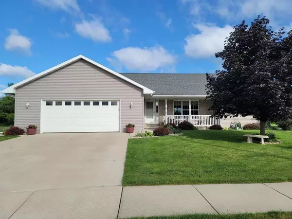 2118 W MELCORN CIRCLE, De Pere, WI 54115