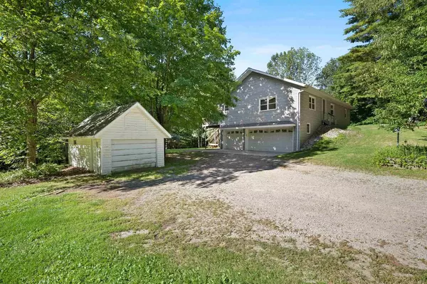 Coleman, WI 54112,10694 E ROST LAKE ROAD