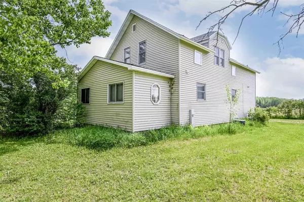 W835 S TOWNLINE ROAD, Krakow, WI 54137