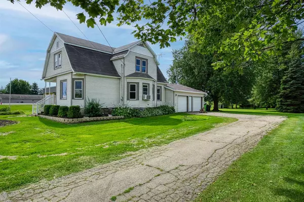 Hilbert, WI 54129,417 S 8TH STREET