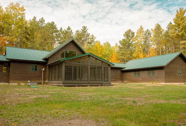 8649 PEGGY LANE, Minocqua, WI 54548