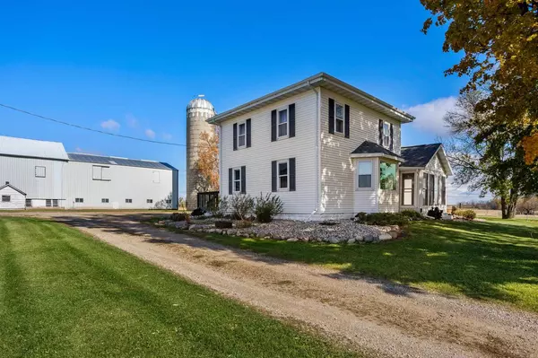 6424 YOST ROAD, Omro, WI 54963