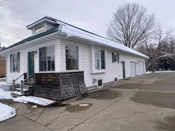 147 W MAIN STREET, Gillett, WI 54124