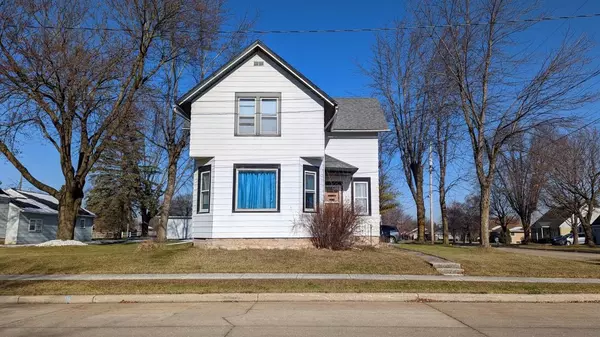 Hilbert, WI 54129,11 N 1ST STREET