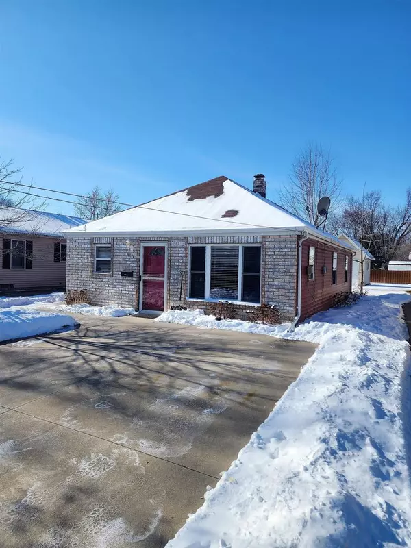 913 JEFFERSON STREET, Little Chute, WI 54140