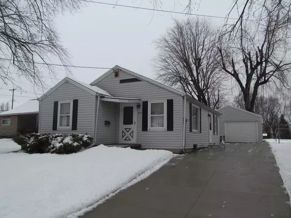 812 WILSON STREET, Little Chute, WI 54140