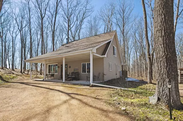 W11571 W 18TH ROAD, Pound, WI 54161