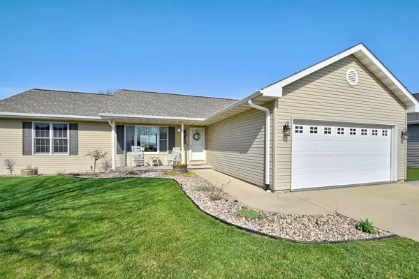 458 LONGWOOD LANE, Wrightstown, WI 54180