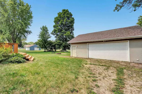 Wrightstown, WI 54180,300 JANET COURT