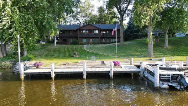 506 WOLF RIVER DRIVE #6, Fremont, WI 54940