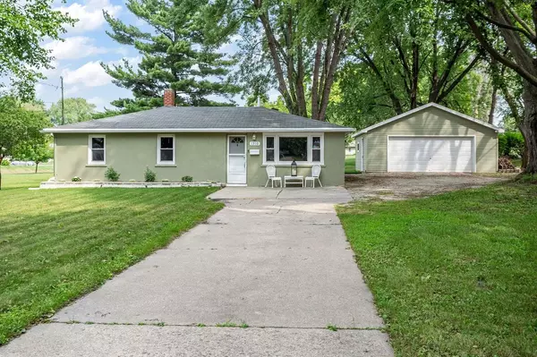 1310 E MAIN STREET, Little Chute, WI 54140