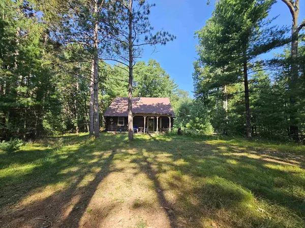 W12126 W DEER PATH, Hancock, WI 54943