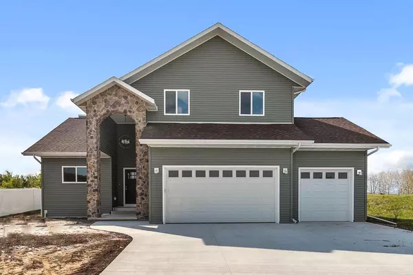 1204 MADELYNN LANE,  Neenah,  WI 54956