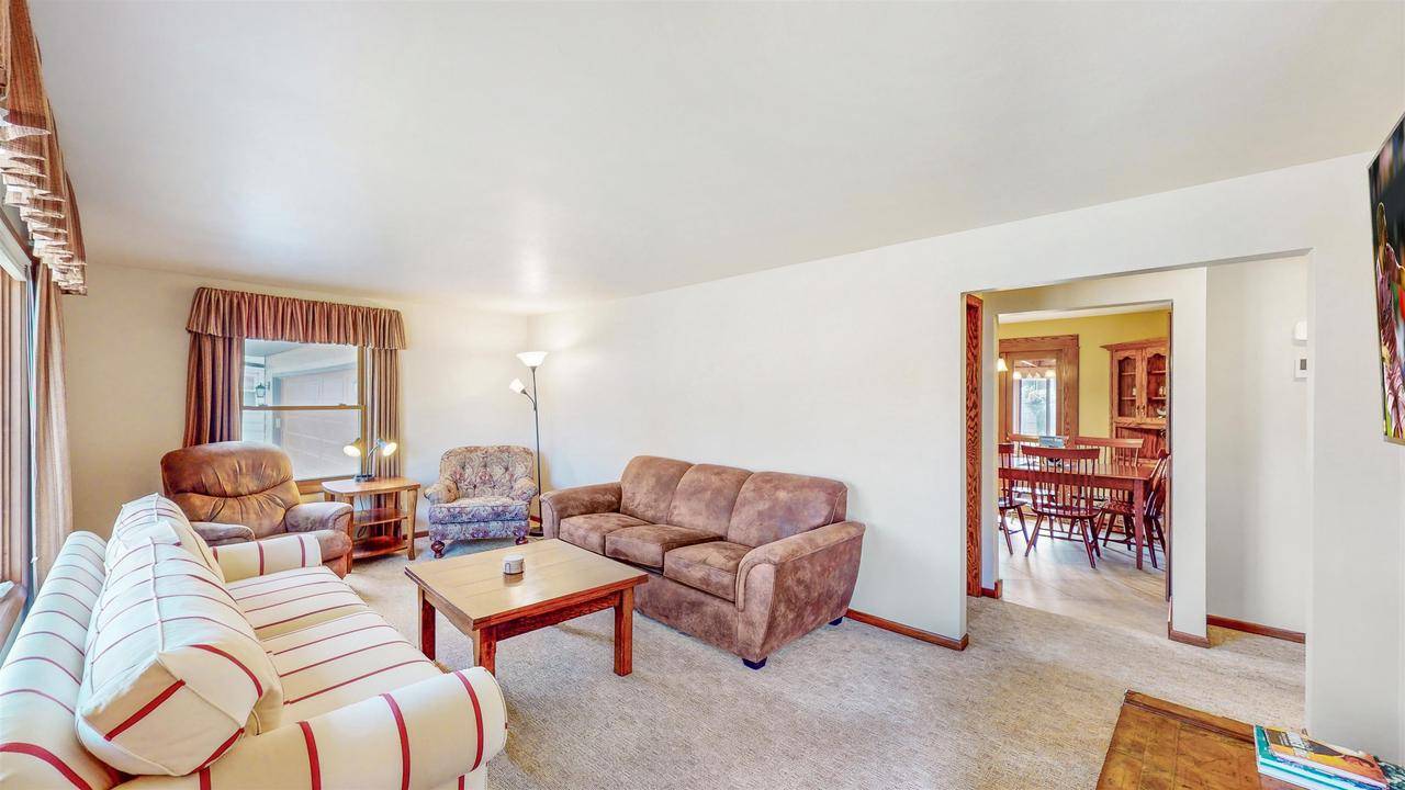 Green Bay, WI 54304,1121 THORNDALE STREET