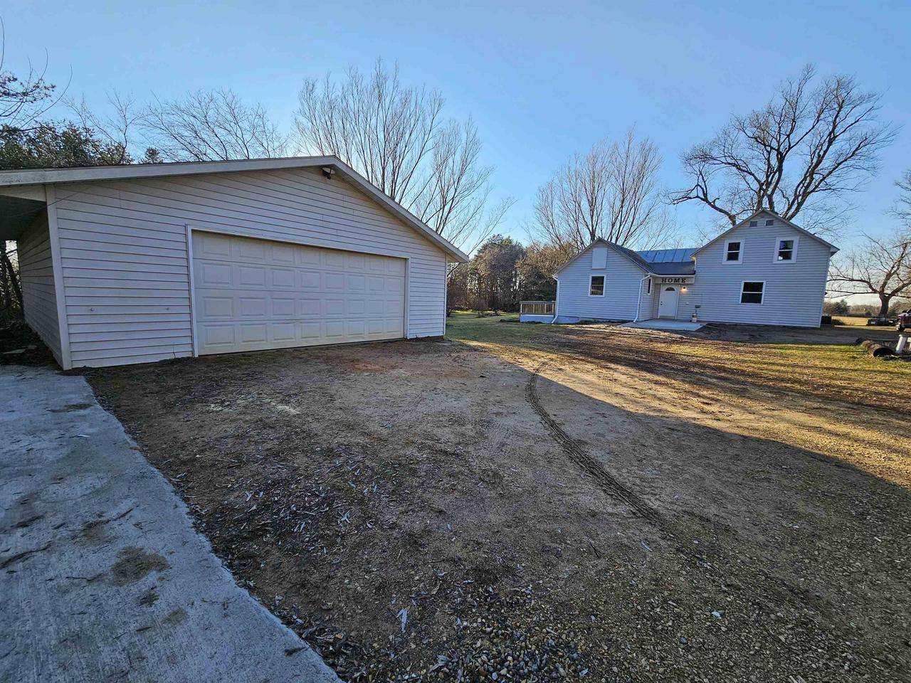 Montello, WI 53949,N6611 STATE RD 22