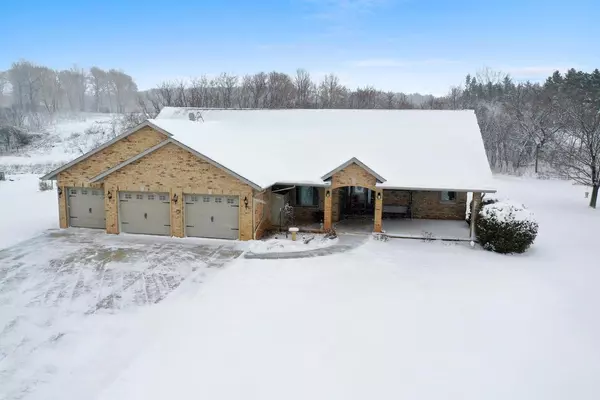 110 SUGAR MAPLE DRIVE, Luxemburg, WI 54217