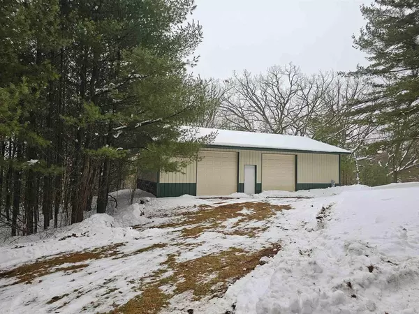 Wautoma, WI 54982,W9879 BROWN DEER AVENUE