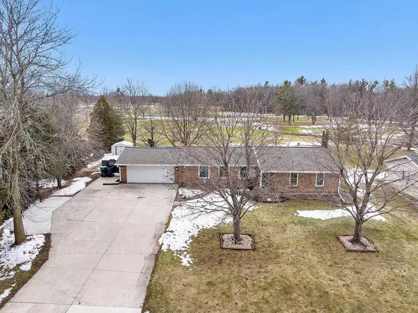 4980 CALEDONIA DRIVE, New Franken, WI 54229