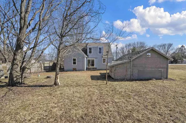 Clintonville, WI 54929,N10933 STATE ROAD 22