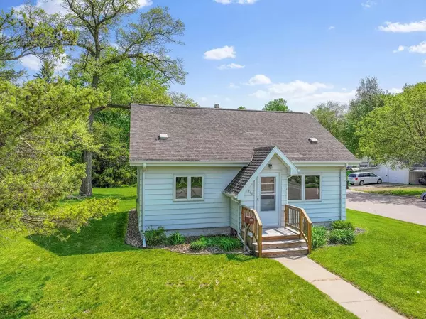 258 S FRANKLIN STREET, Oconto Falls, WI 54154