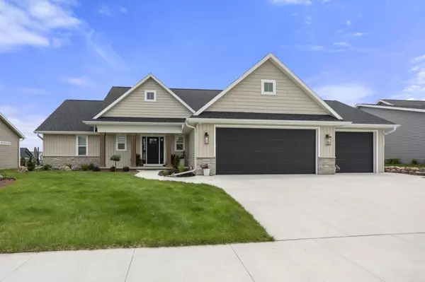 N9320 DUSTY DRIVE, Appleton, WI 54915