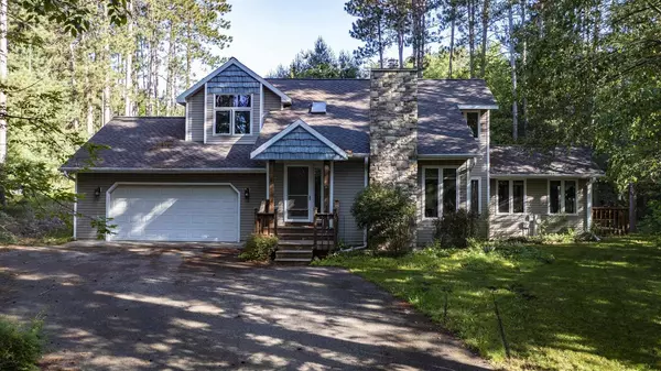 E2465 LAMPLIGHTER LANE, Waupaca, WI 54981