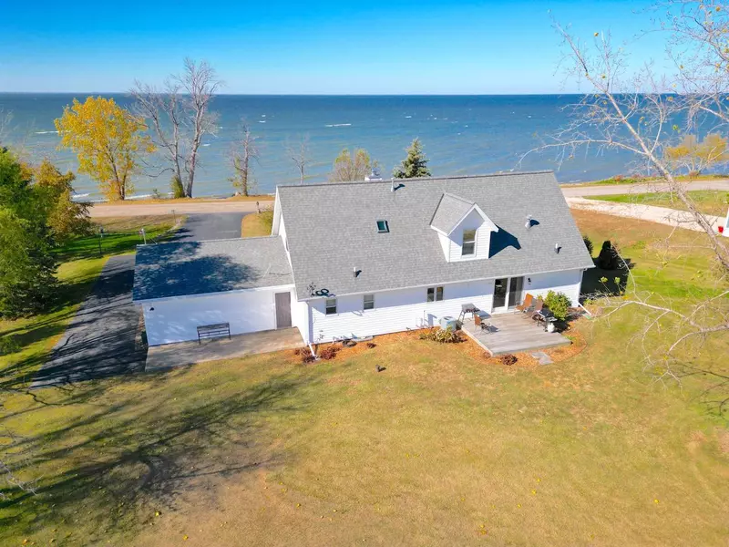 1126 S BAY SHORE ROAD, Brussels, WI 54204