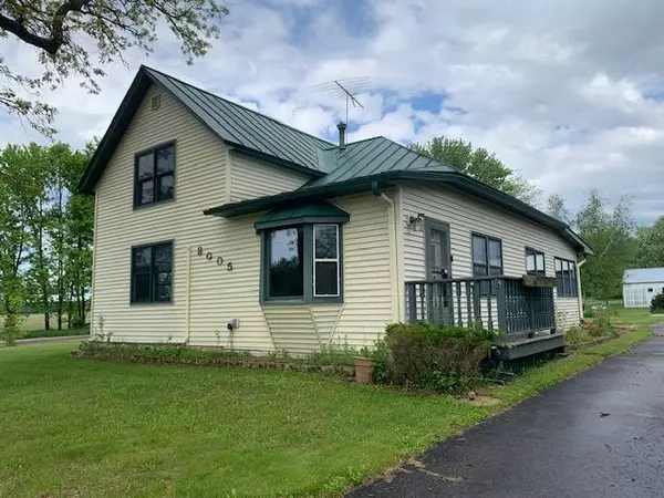 8005 COUNTY ROAD D, Waupaca, WI 54981