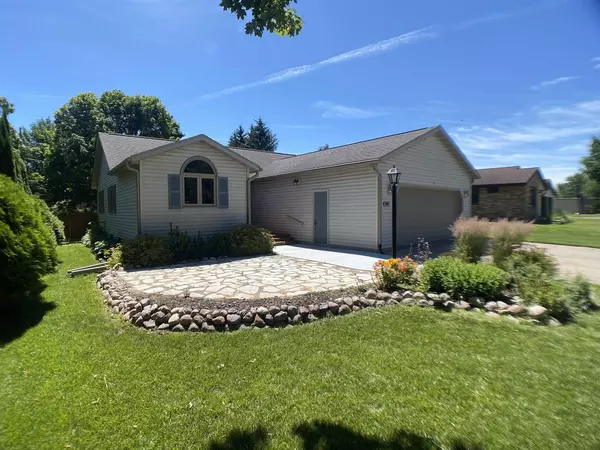 104 REDWOOD COURT, Bonduel, WI 54107