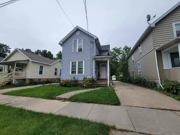 514 EVANS STREET, Oshkosh, WI 54901