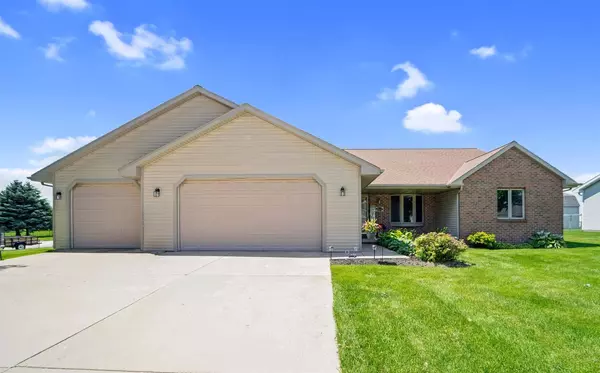 2612 CRYSTAL SPRINGS DRIVE, Green Bay, WI 54311