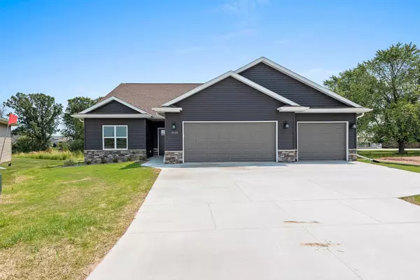 3153 LAZY OAK COURT, Green Bay, WI 54311