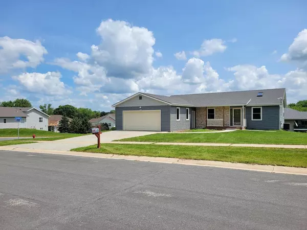 Hustisford, WI 53034,585 ISLAND VIEW CIRCLE