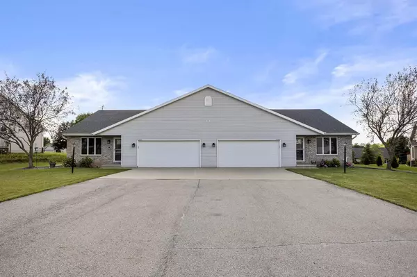 N1825 HYACINTH COURT, Greenville, WI 54942