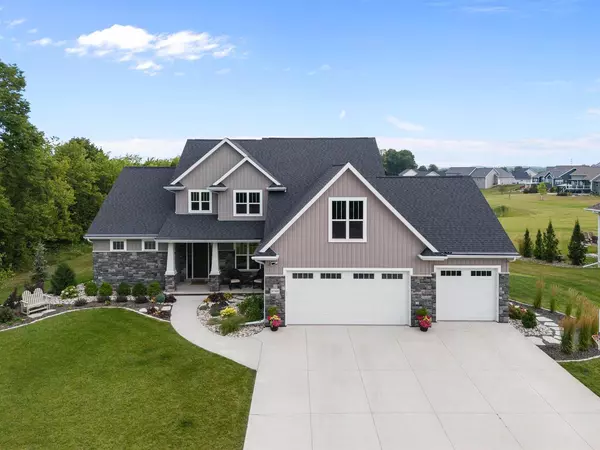 W7096 CRESTFIELD WAY, Greenville, WI 54956