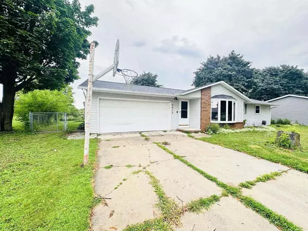 2913 GILBERT DRIVE, Green Bay, WI 54311