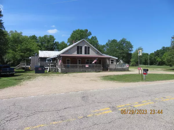 N4889 CTY RD D, Marion, WI 54950