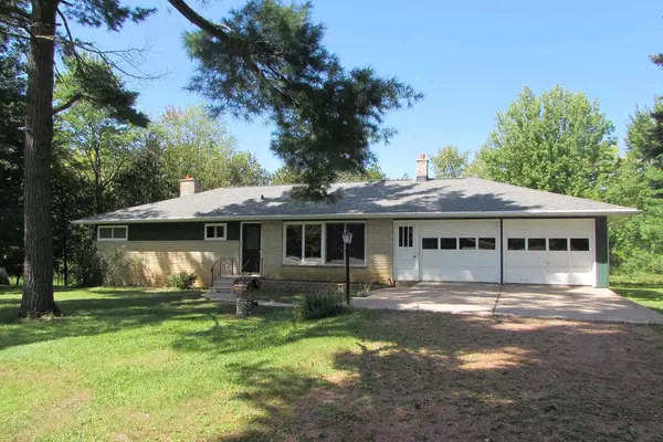 N4267 COUNTY ROAD E, Waupaca, WI 54981