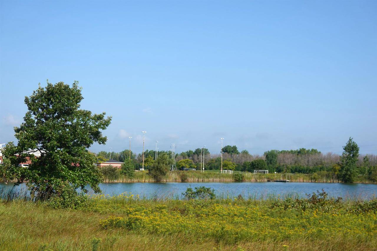 Fond Du Lac, WI 54935,574 N PRAIRIE ROAD