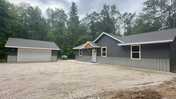 Wausaukee, WI 54177,W5463 ISLAND BLUFF LANE