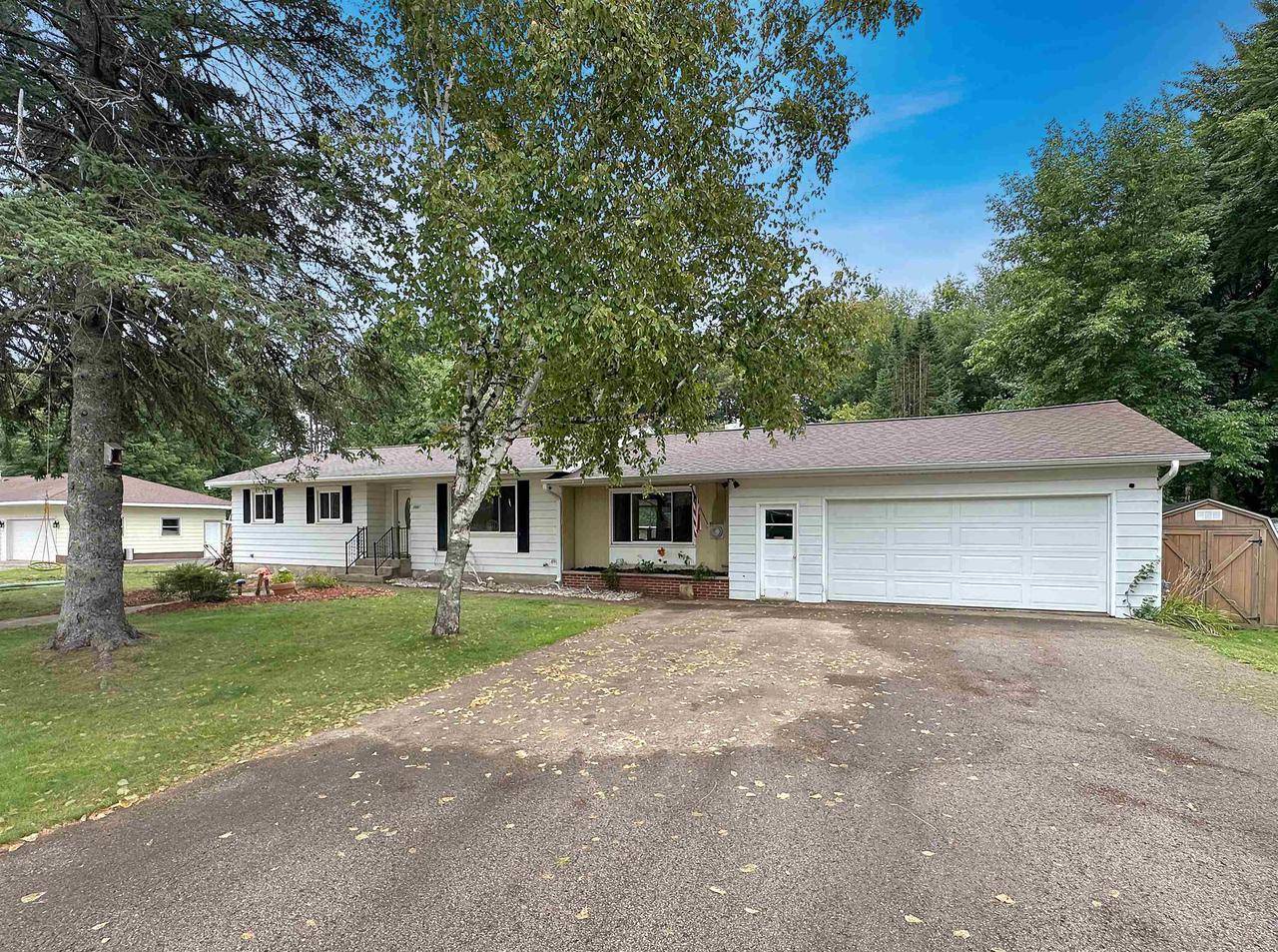 1005 EDGEWOOD CIRCLE,  Marinette,  WI 54143