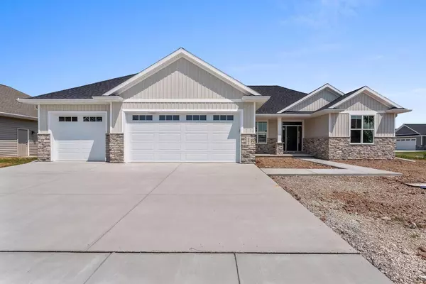 265 RIVERS EDGE DRIVE, Kimberly, WI 54136