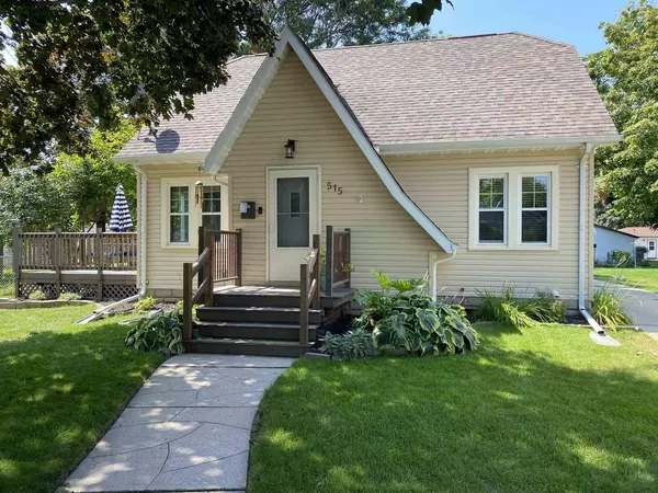 515 S WEIMAR STREET, Appleton, WI 54915