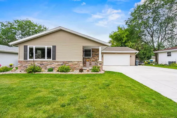 307 AMSTERDAM COURT, Kimberly, WI 54136