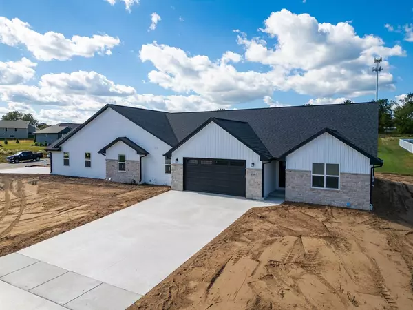 2587 FARMINGTON WAY, Green Bay, WI 54313