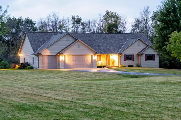 3023 S WHISTLING WIND DRIVE, De Pere, WI 54115