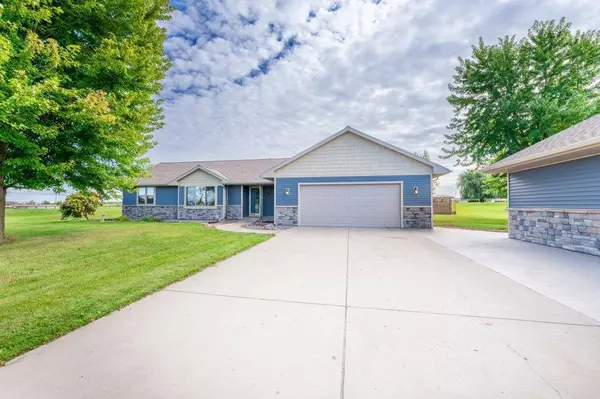 3895 SEVEN OAKS DRIVE, De Pere, WI 54115