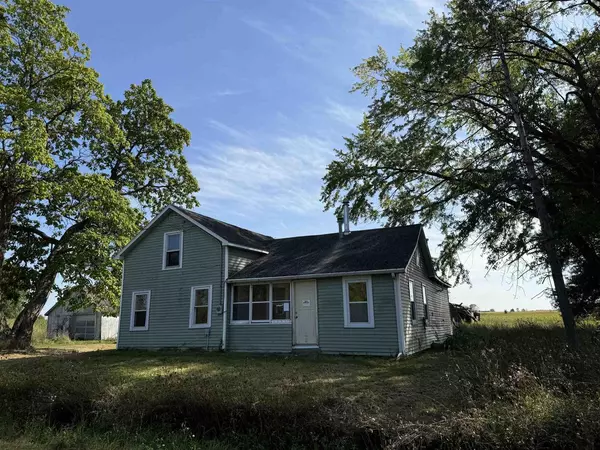 W2433 COTTONVILLE COURT, Berlin, WI 54923