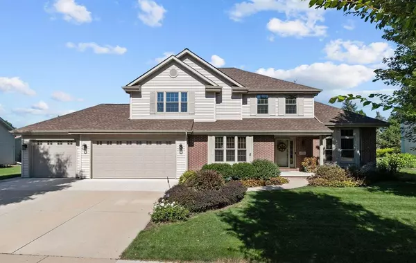 530 E CARRINGTON LANE, Appleton, WI 54913